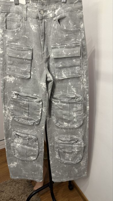 Дънки  в сиво с джобове спортно елегантни