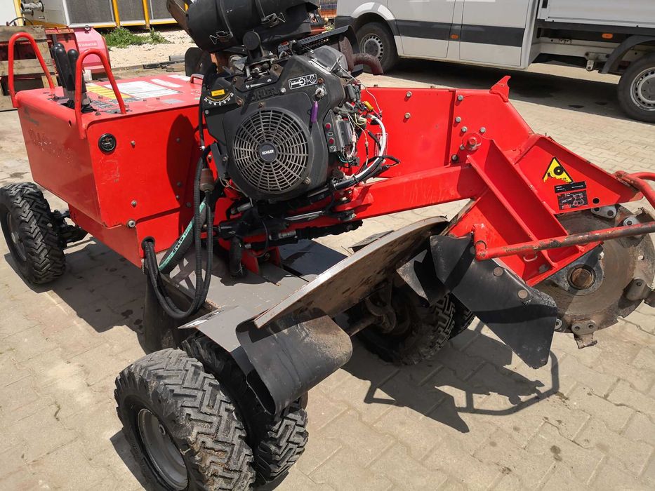 Închiriem freze de cioate și buturugi Laski , Vermeer