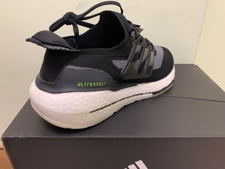 Нови мъжки маратонки Adidas Ultraboost размер 42