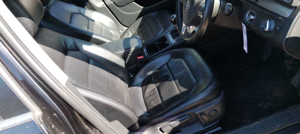 Dezmembrez Volkswagen Passat B7 1.6 TDi an 2011 cod motor CAY