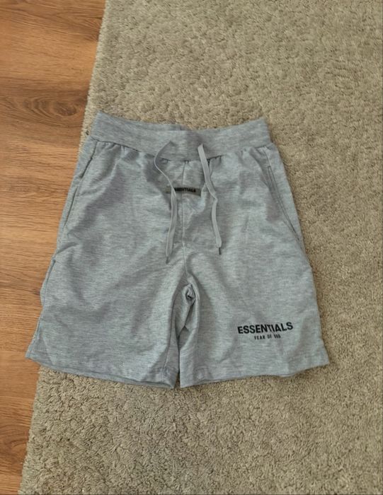 Pantaloni essentials