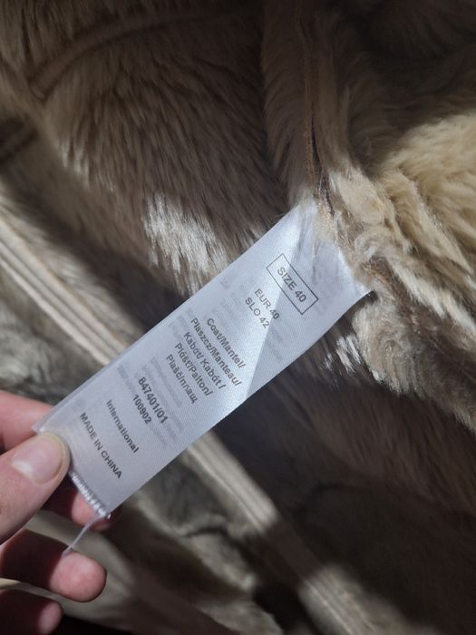 Cojoc dama crem cu blana