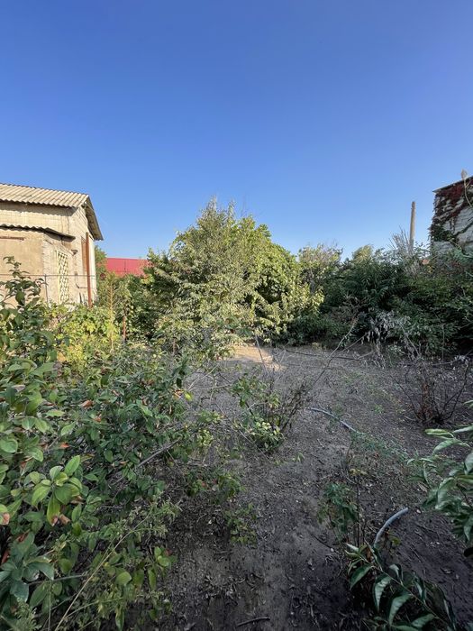 Продоётся дача 2 комнатая с подвалом и с сараем 11 соток