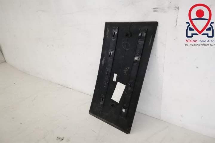 Вертикален Орнамент За Врата Дясна Предна Част Оригинален В Добро Съст