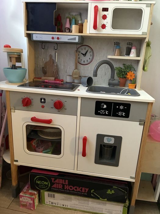 Jucari lemn si masinuta