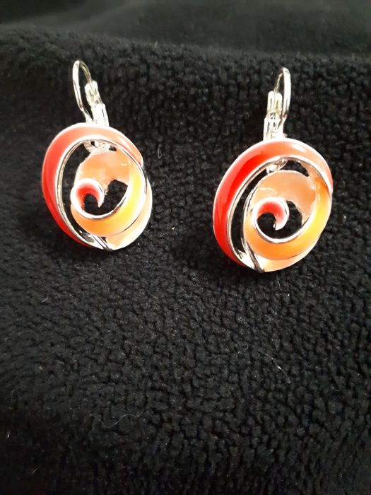 Серьги аккуратные разные