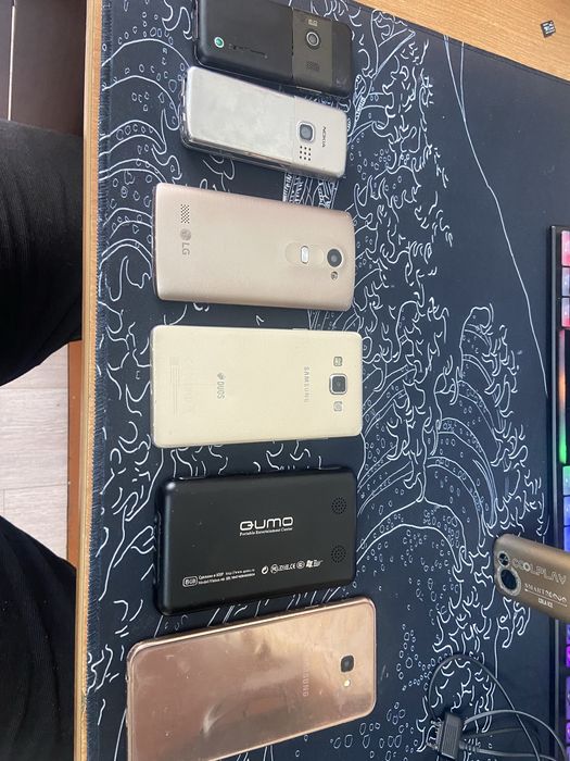 Смартфоны рабочие но с дефектами