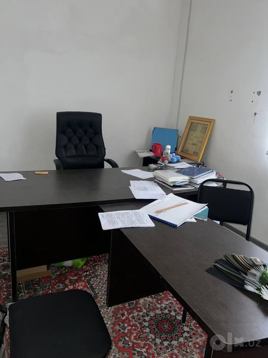 Navoi shaxrida voyenniy gorodkda sklad,ofis arendaga beriladi