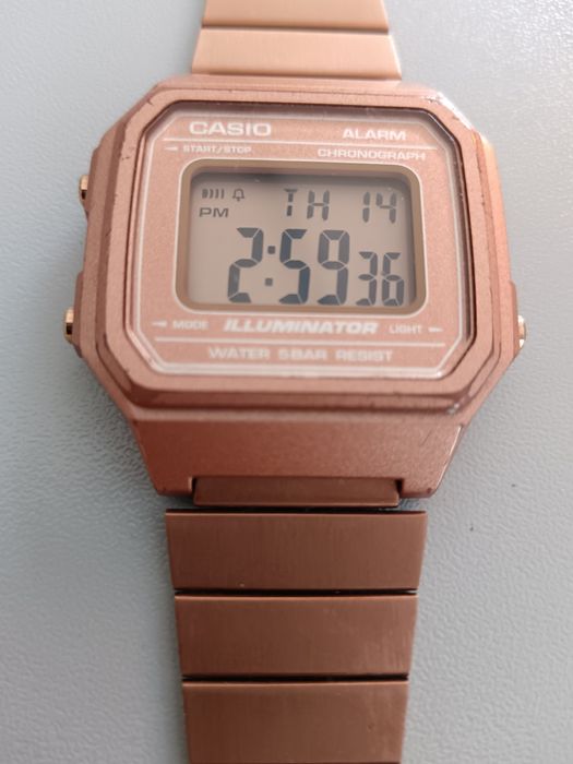 Vând ceas casio b650w