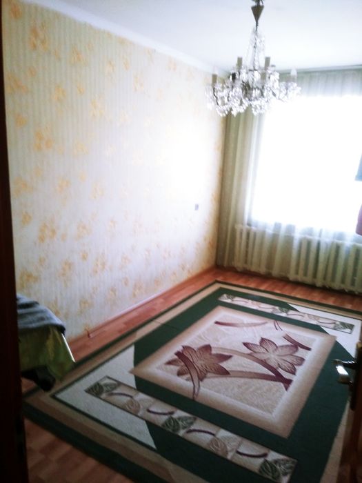 Продам 4комнатную квартиру