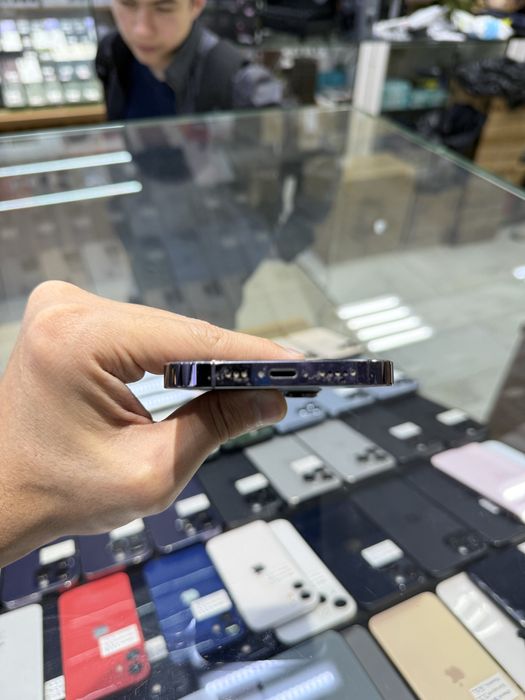 Iphone 14 pro karopka bor