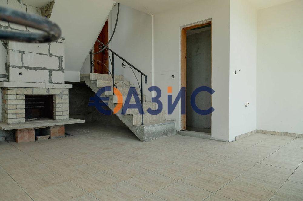 Триетажна вила с панорамна гледка към морето в Балчик, България, 116