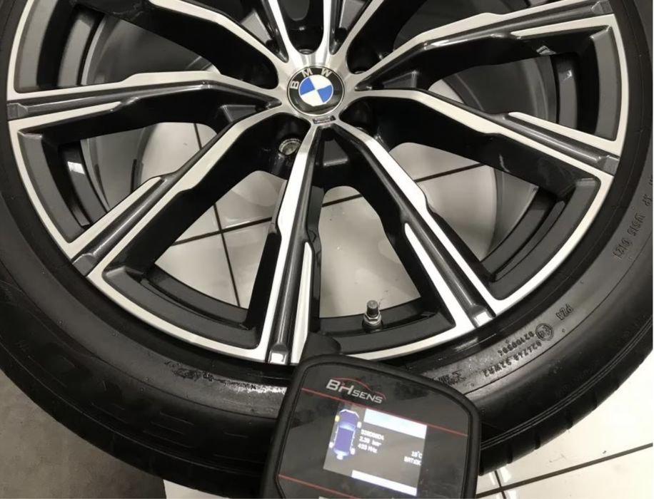 Бмв джанти 20 Цола летни гуми Пирели 7мм