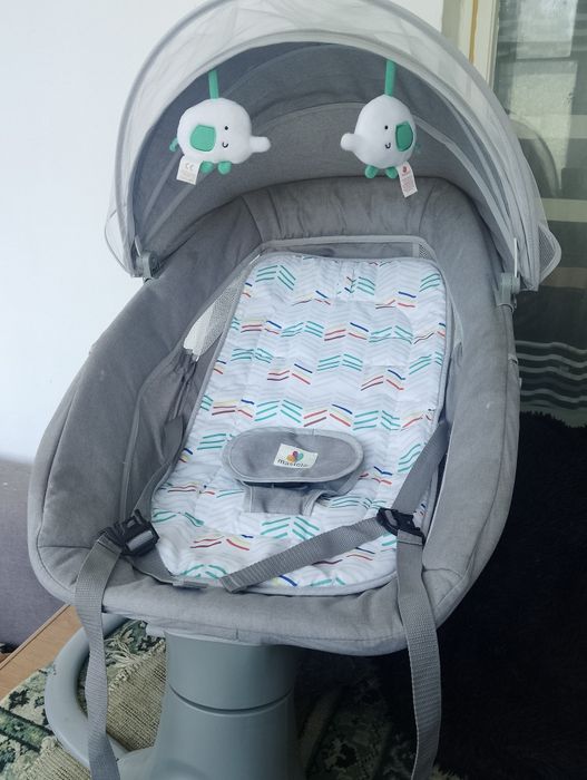 Продам шезлонг детский электрический