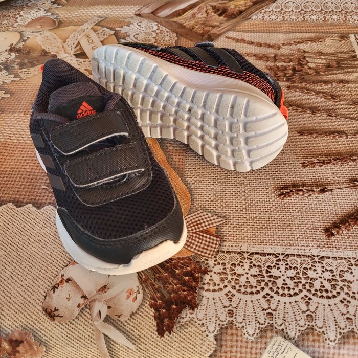 Adidasi adidas nr 20