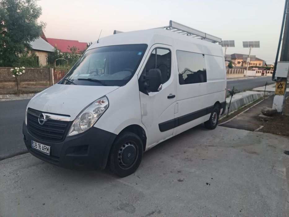Vând Opel movano 2.3