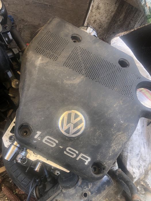 Urgent motor golf 1.6 sr negociabil fara anexe