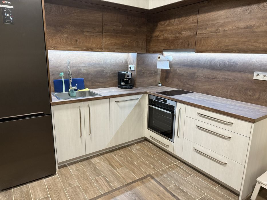 Апартамент с двор и паркомясто от собственик