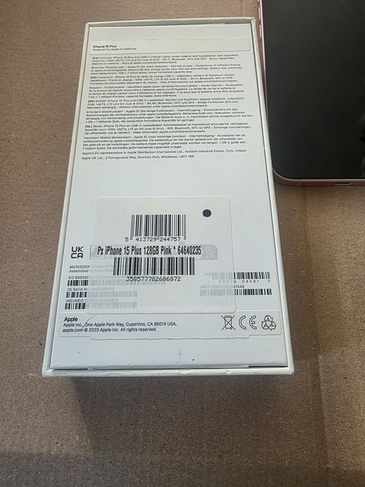 Продавам iPhone 15 Plus