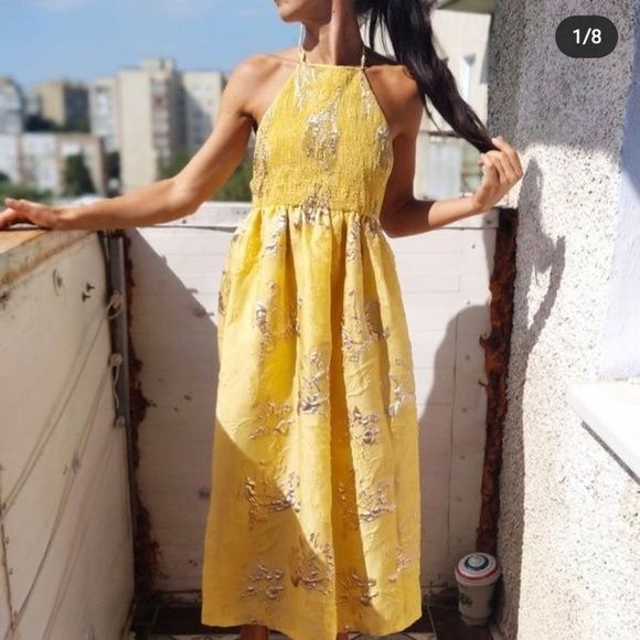 Rochie cu spate decupat Zara limited edition