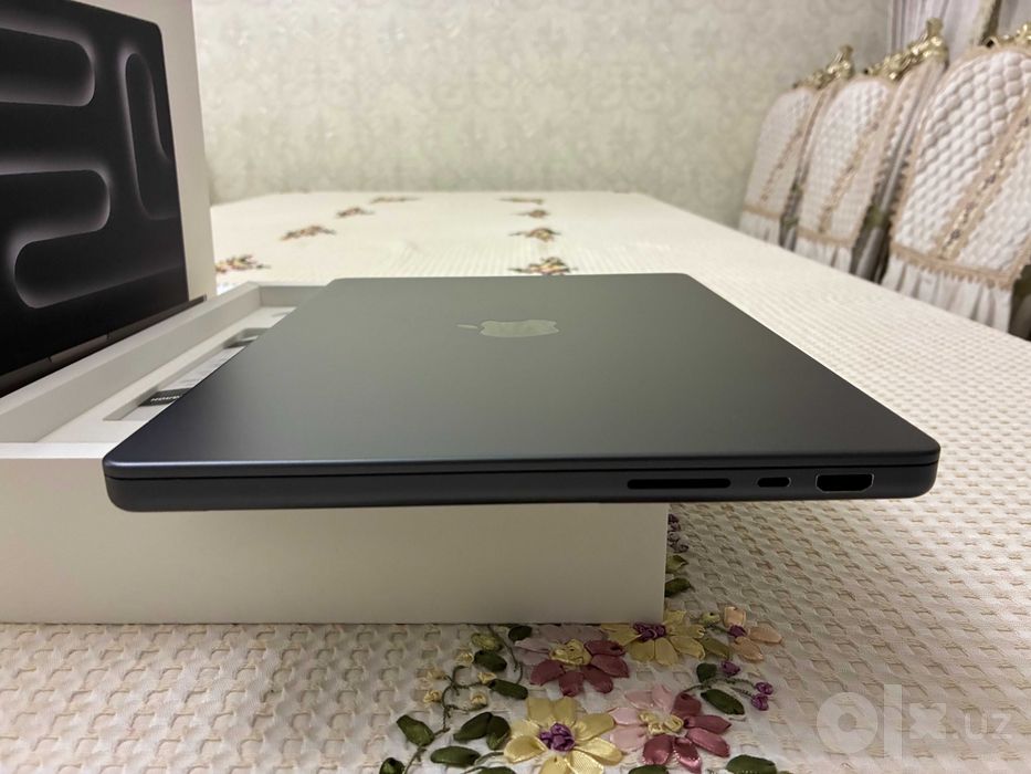 MacBook Pro 14 dyuym, M3 Pro, 18/512