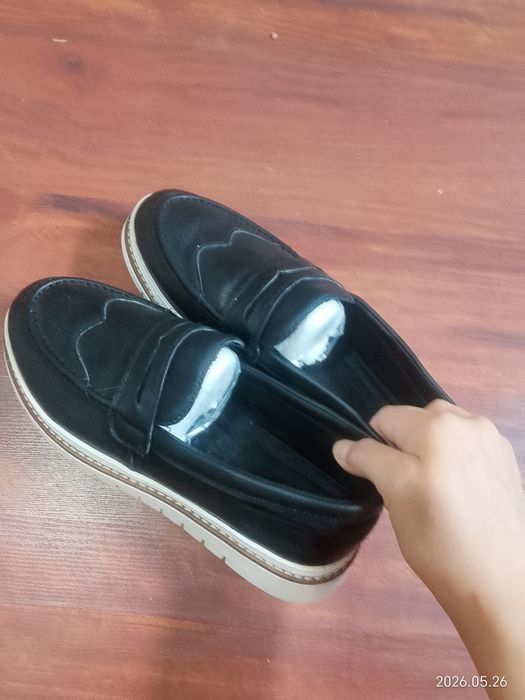 Срочно продам мужские туфли