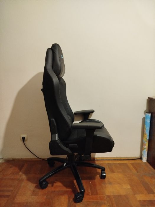 Scaun gaming newskill