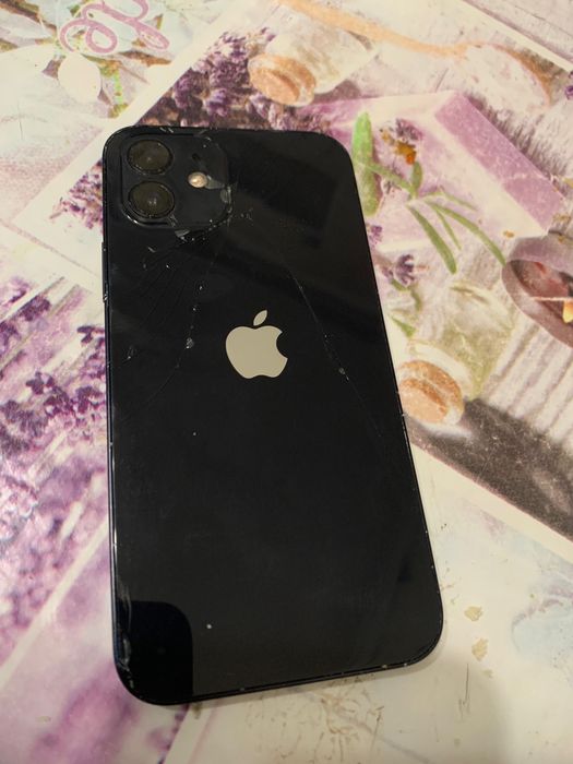 Продам Айфон 12 или обмен