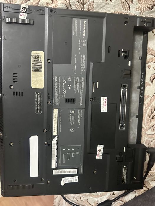 Продам ноутбук на запчасти