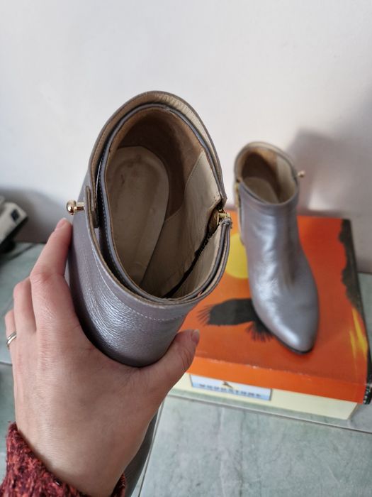 Botine argintii piele naturală