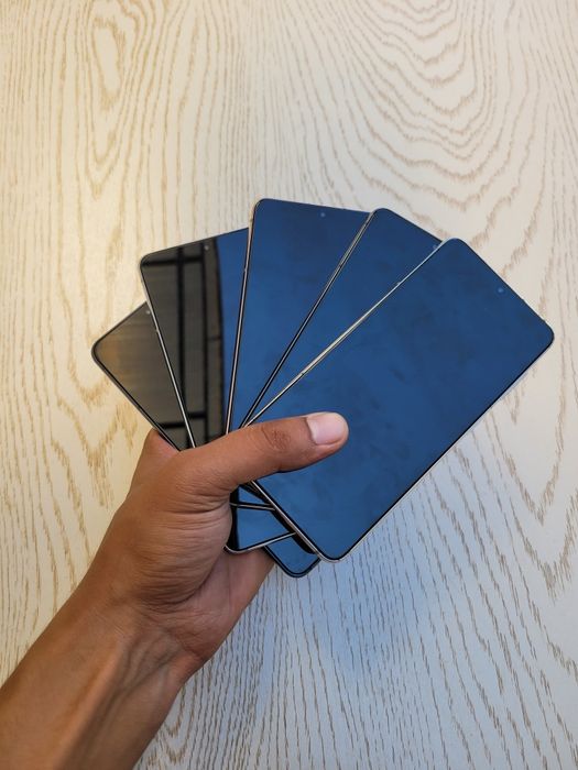 Samsung Galaxy S21. 256 GB. Ime o'tkan