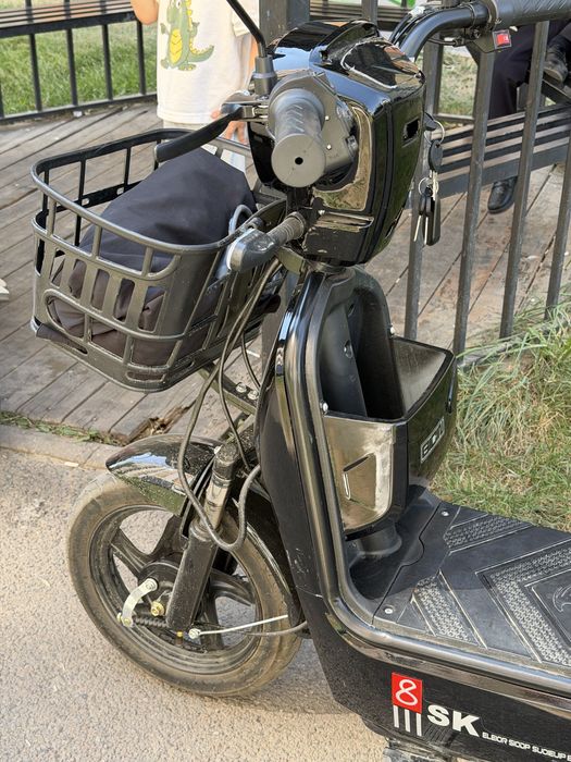 Скутер продам sk8