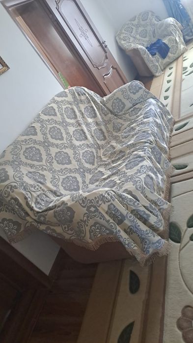 Диван б/у сатылады