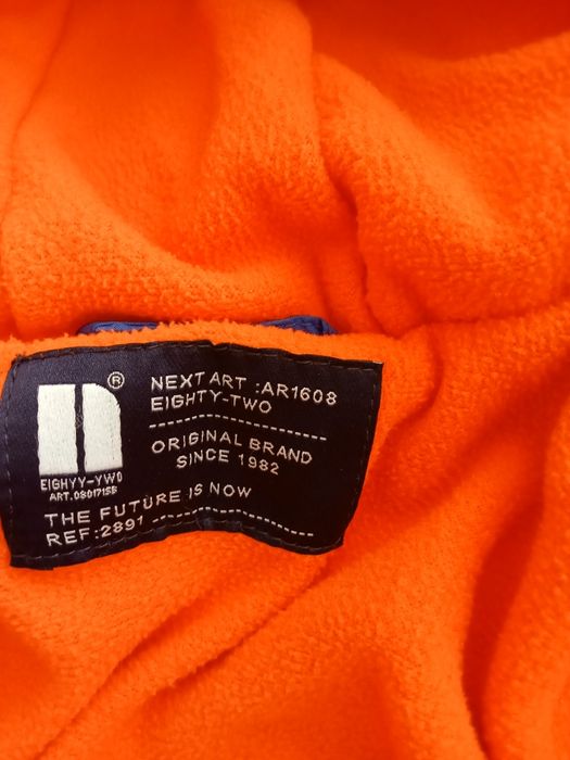 Продам зимние куртки