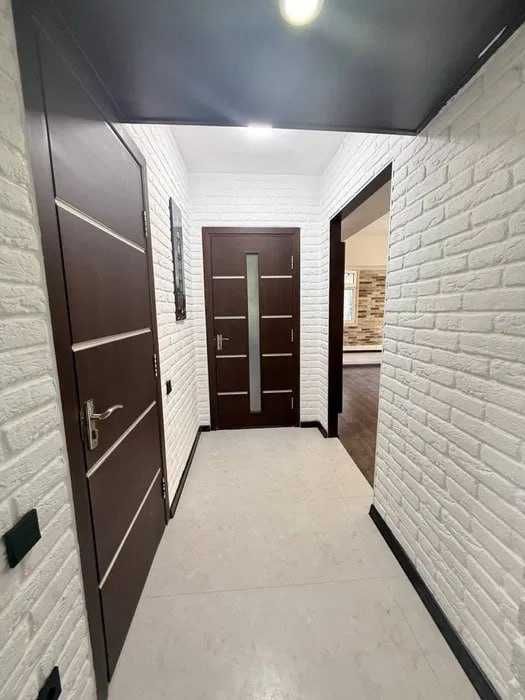 "MirzoUlugbek 3xonali kvartira oybek? Kosmonavt metro 70m2 SOTILADI"