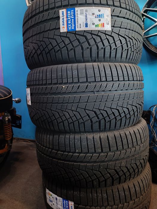 Нови зимни гуми 315 35 20 и 275 40 20 Sailun