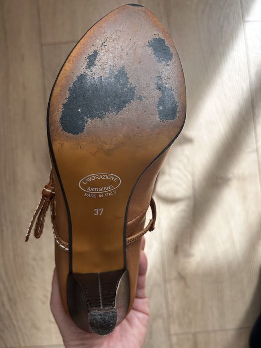 Pantofi piele camel Minelli