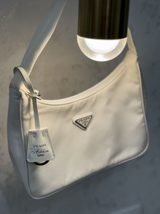 Prada Re-Edition 2000 Nylon White Original