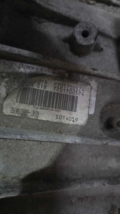 Скоростна кутия за Renault Scenic III 1.5dCi / Рено Сценик 3 2009г.