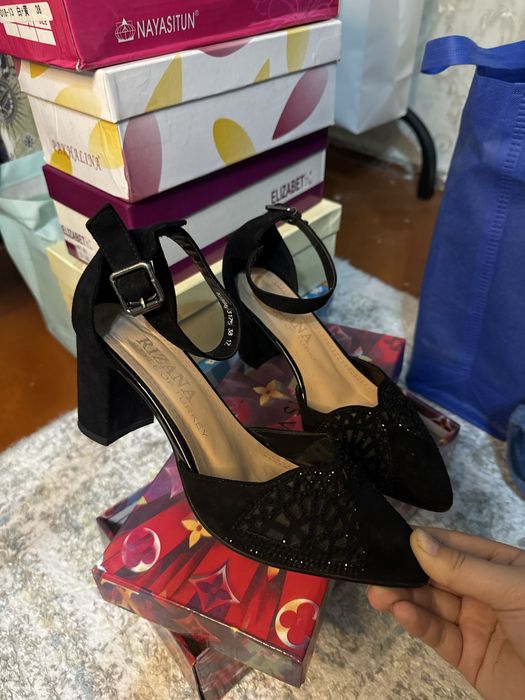 Продам каблук,туфли