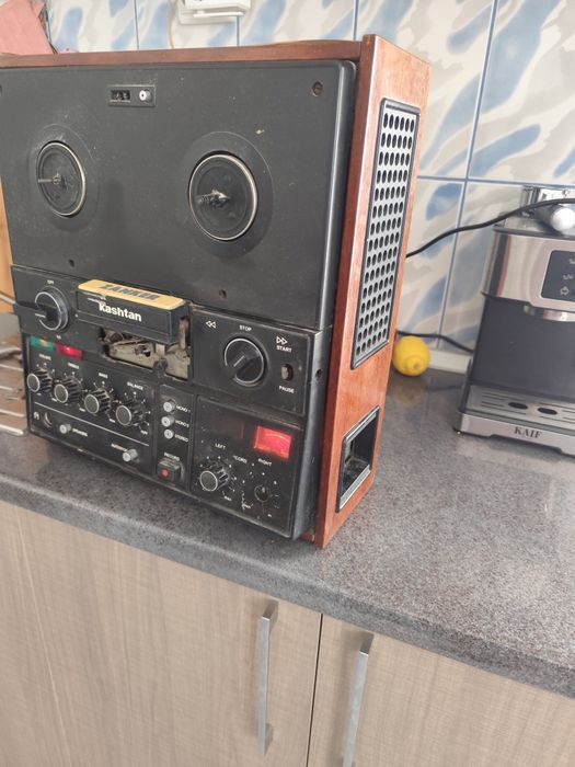 De vânzare magnetofon kashtan