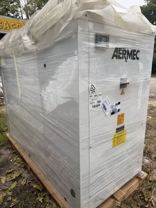 Чилър AERMEC нов