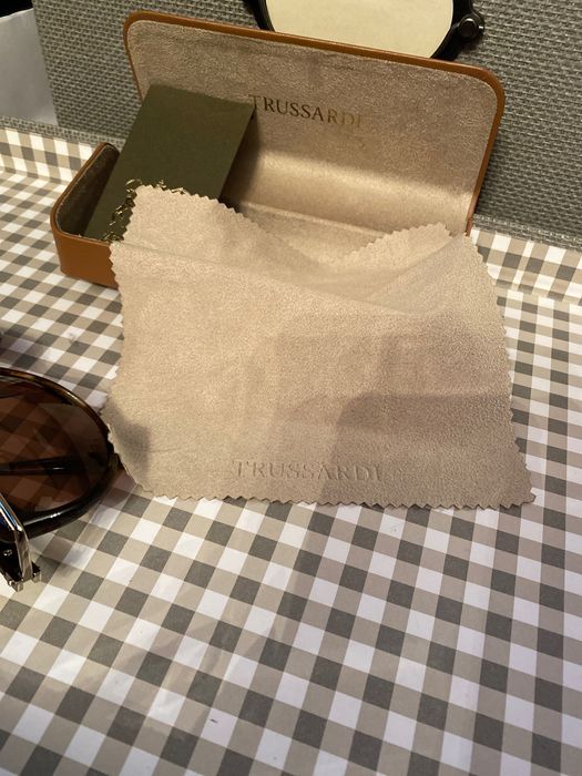 Слънчеви очила Trussardi