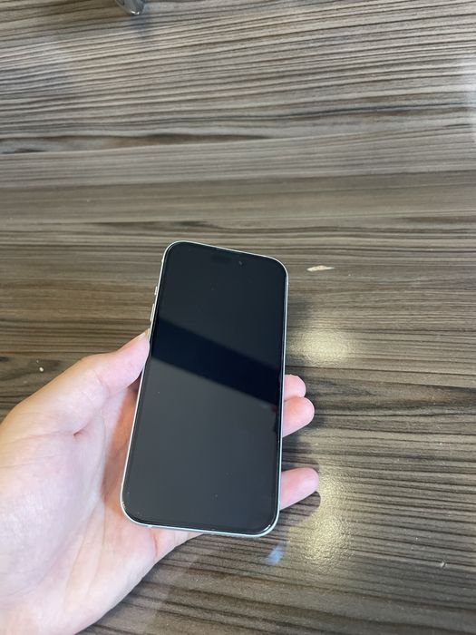Продается Iphone 15