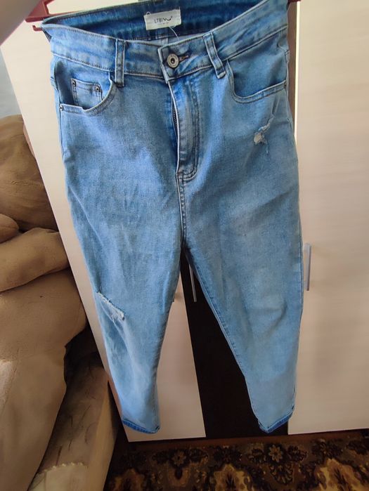 Джинсы женские !