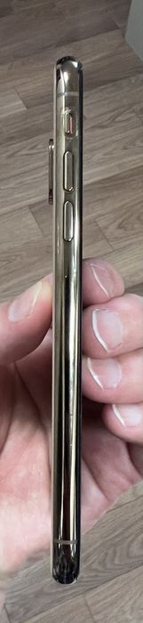 IPhone XS 64GB в отличном состоянии