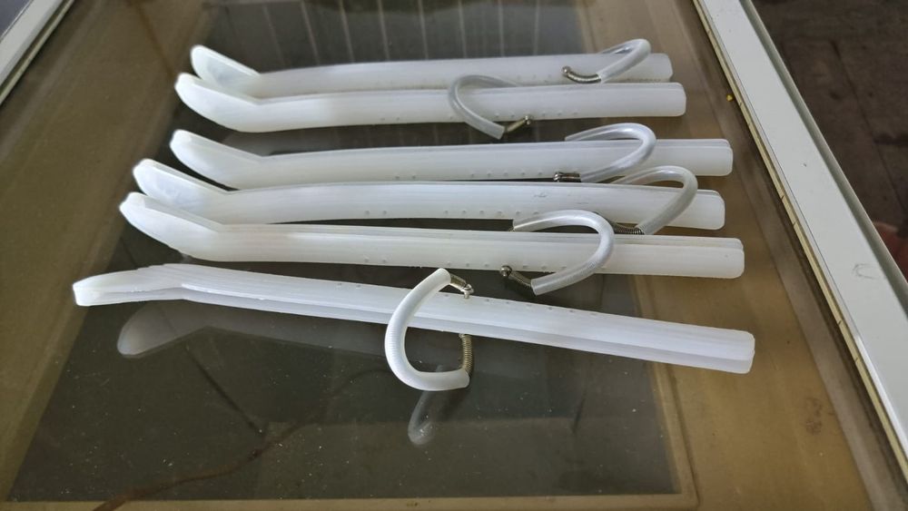 Продам чехлы на коньки