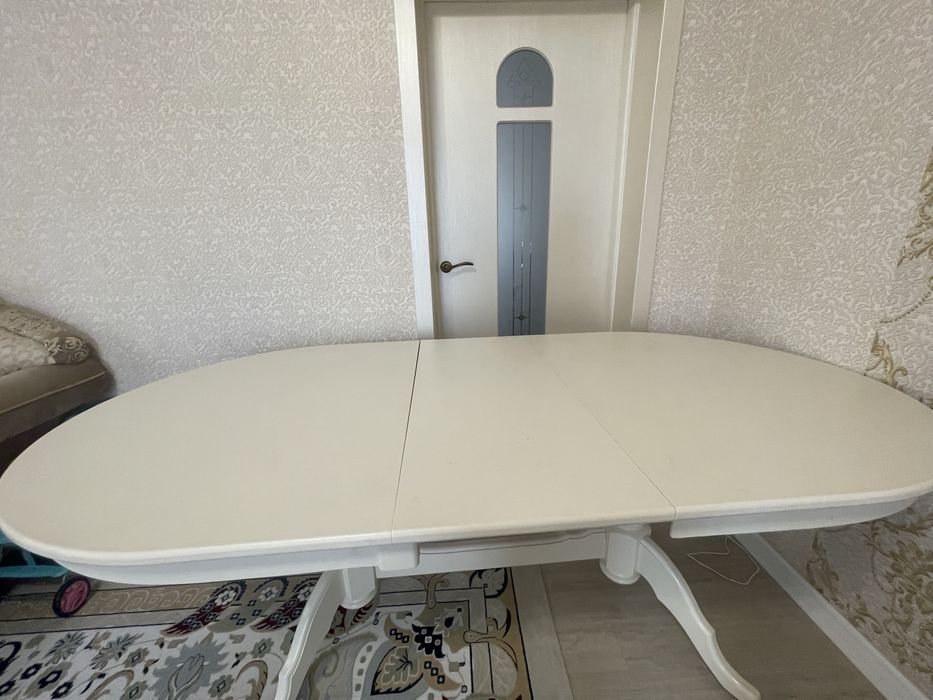 Стол для гостин. и кухня