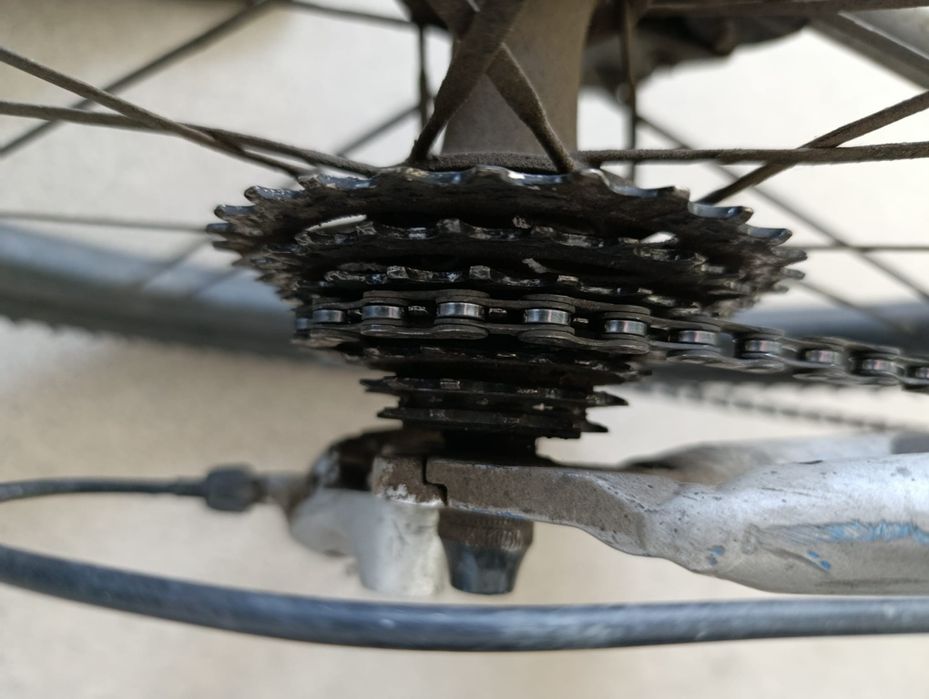 Vând bicicleta Geant