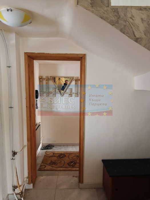 Продава се Къща в с. Селищен дол, Област Перник - 313 кв.м за 528 €/кв.м - Снимка #3